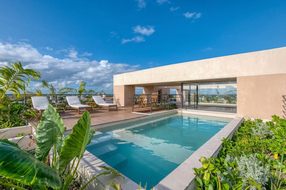 Balcony/Terrace, Swimming pool