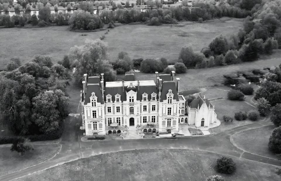 Château de Savonnières Bed and Breakfast in Pays de la Loire
