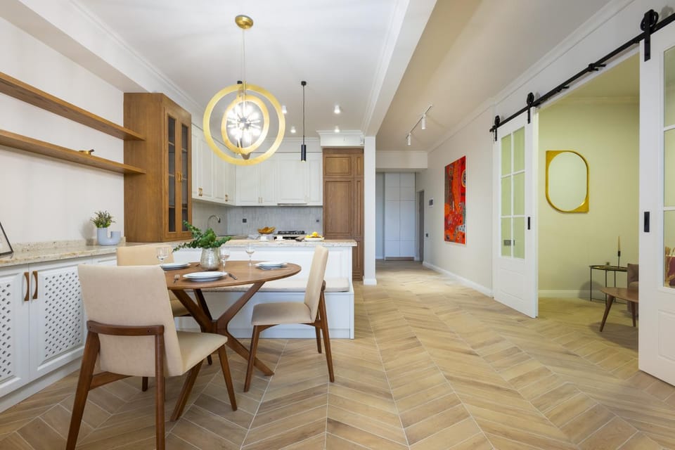 Living room, Dining area