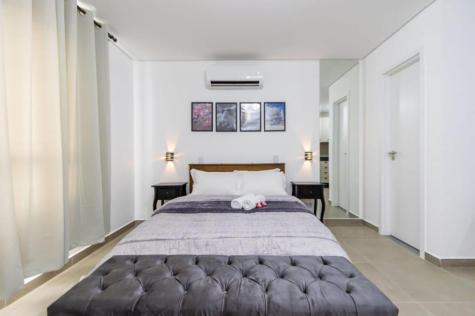Studio Completo com Cama Auxiliar e Vaga - EIX0808 Apartment in Curitiba