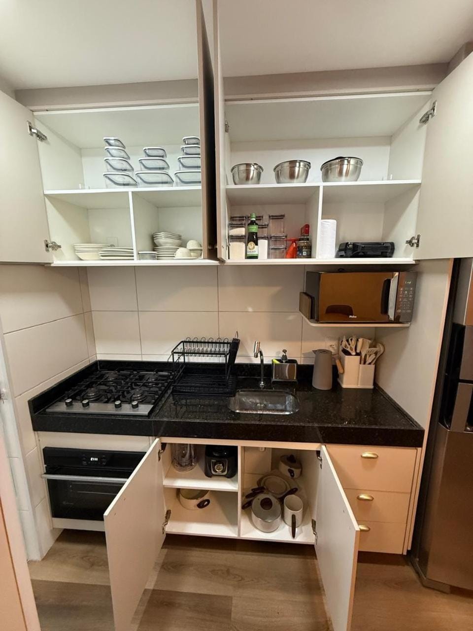 Kitchen or kitchenette, oven, stove