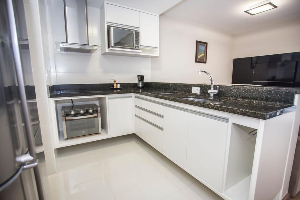 Apartamento de 2 Quartos Com Vaga - HUB1006A Apartment in Curitiba