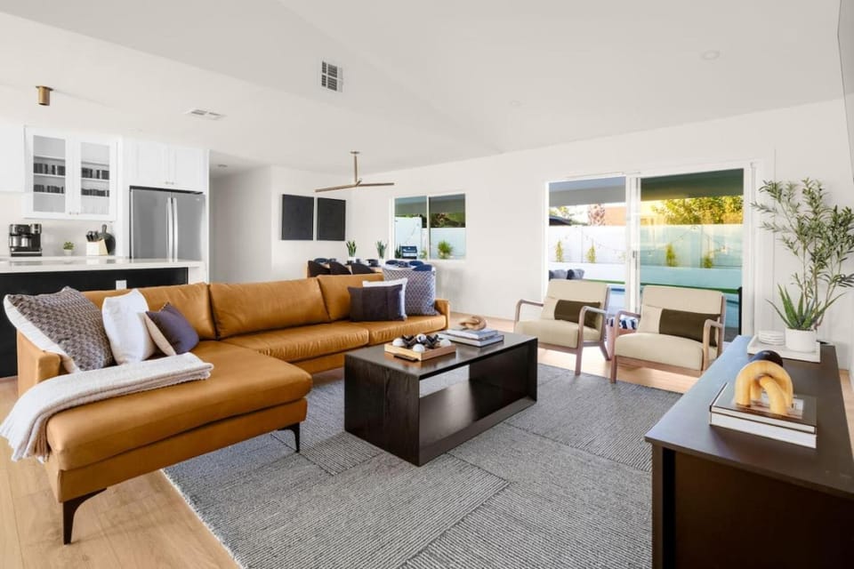 4Bedroom 3Bath - Near PV Mall with Heated Pool, Arcade, & Fire Pit House in Phoenix