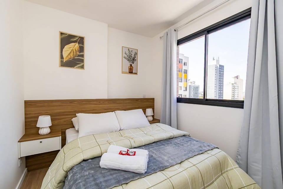 Apartamento de 2q em Prédio com Piscina - IBI0701 Apartment in Curitiba