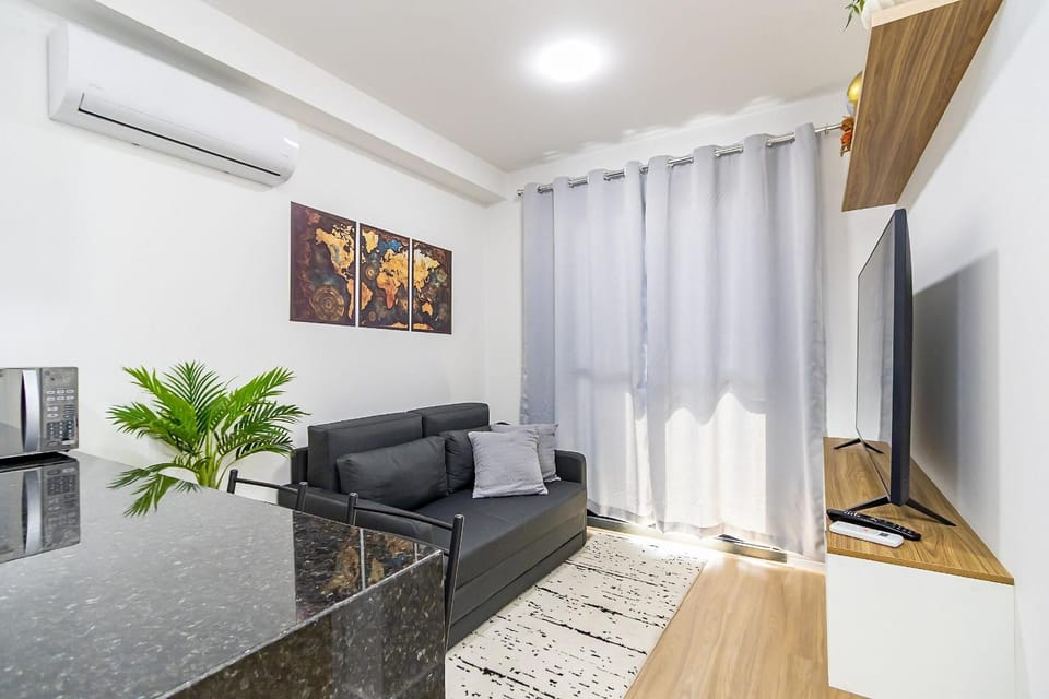 Apartamento de 2q em Prédio com Piscina - IBI0701 Apartment in Curitiba