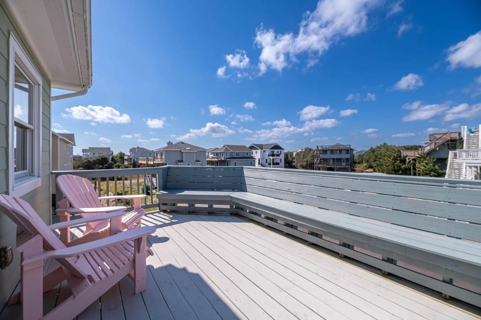 Beach Dreams - Corolla, Ocean Sands, 3 Large Masters, Big Pool/Hot Tub, Pets OK House in Corolla