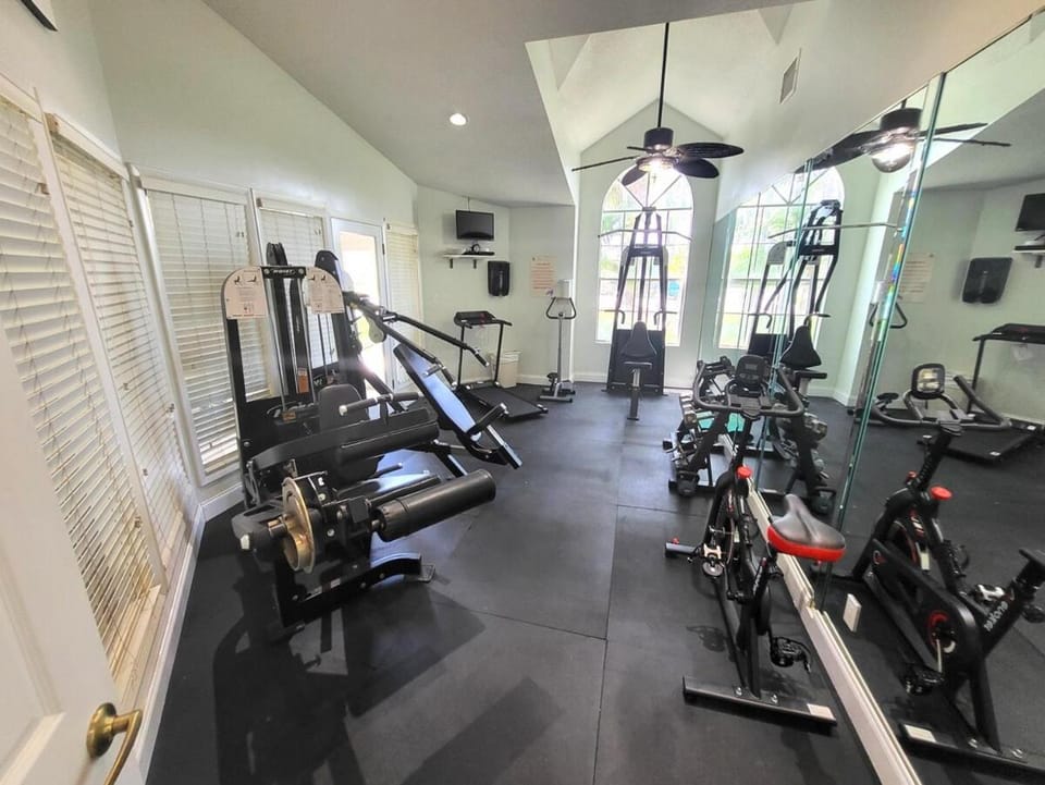 Luxury Beachside Condo - Half Mile from Beach House in Melbourne