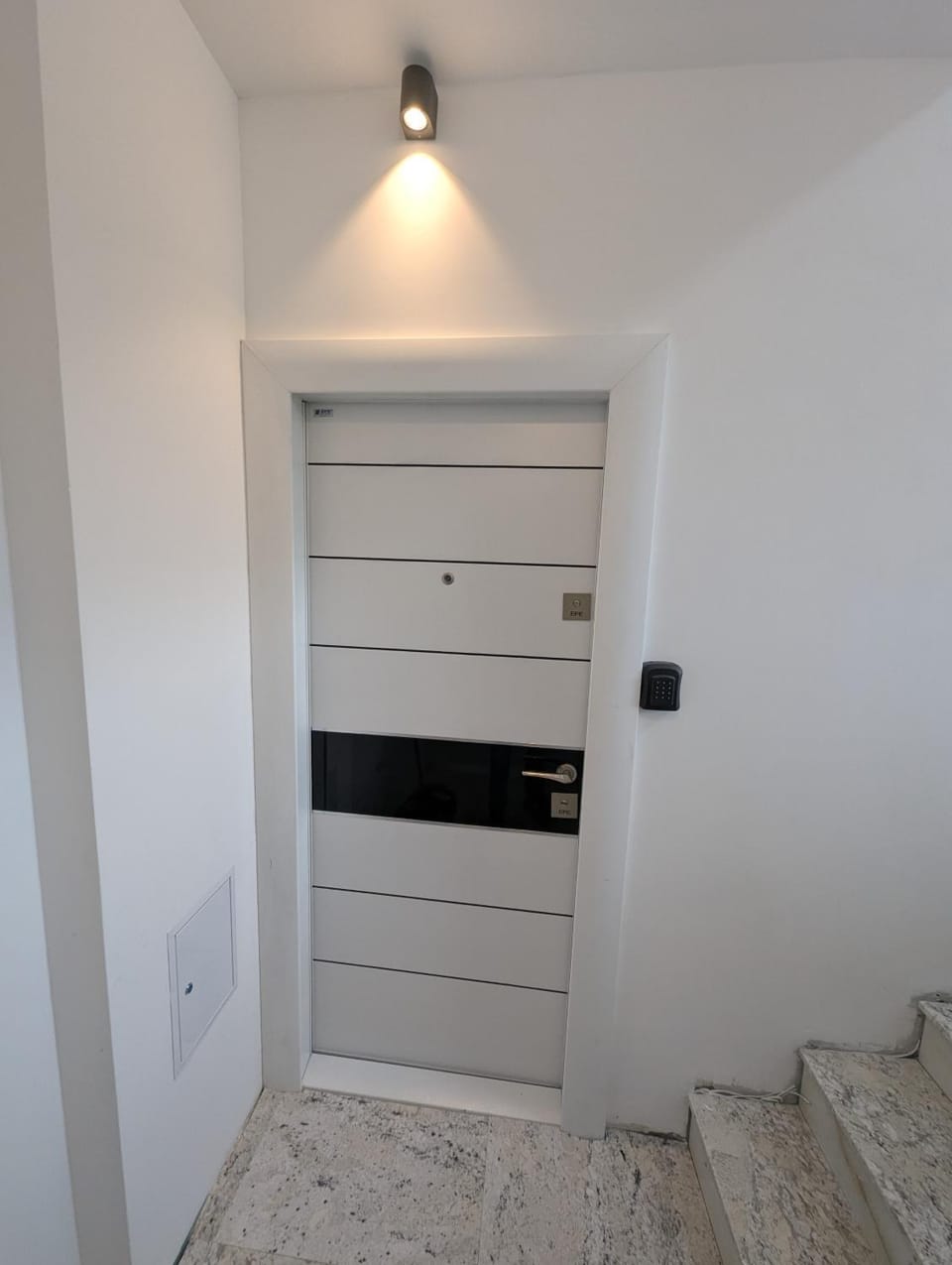 Zenith DM 3 Otopeni Airport Therme Two Bedrooms, One Bath, One Livingroom NO Kitchen Bed and Breakfast in Romania