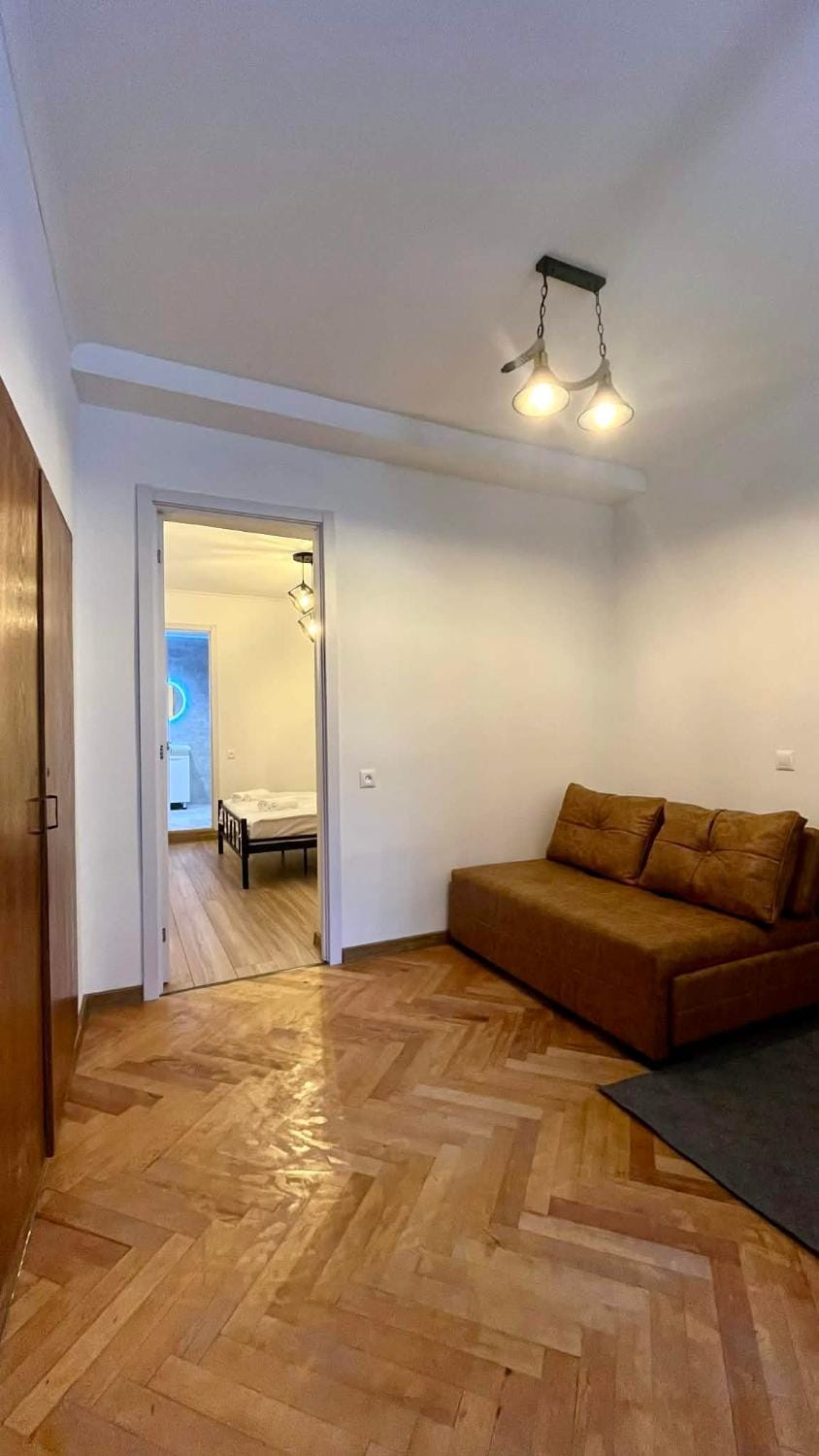 Living room, Photo of the whole room, Seating area