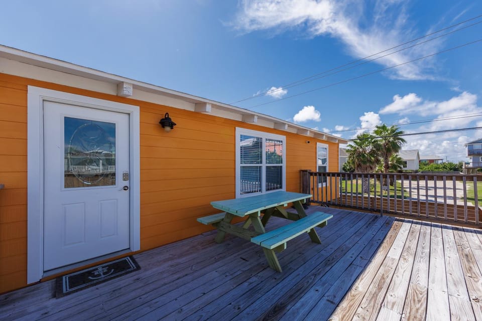 Someday Isle - 2BDR Home for 6 House in Port Aransas