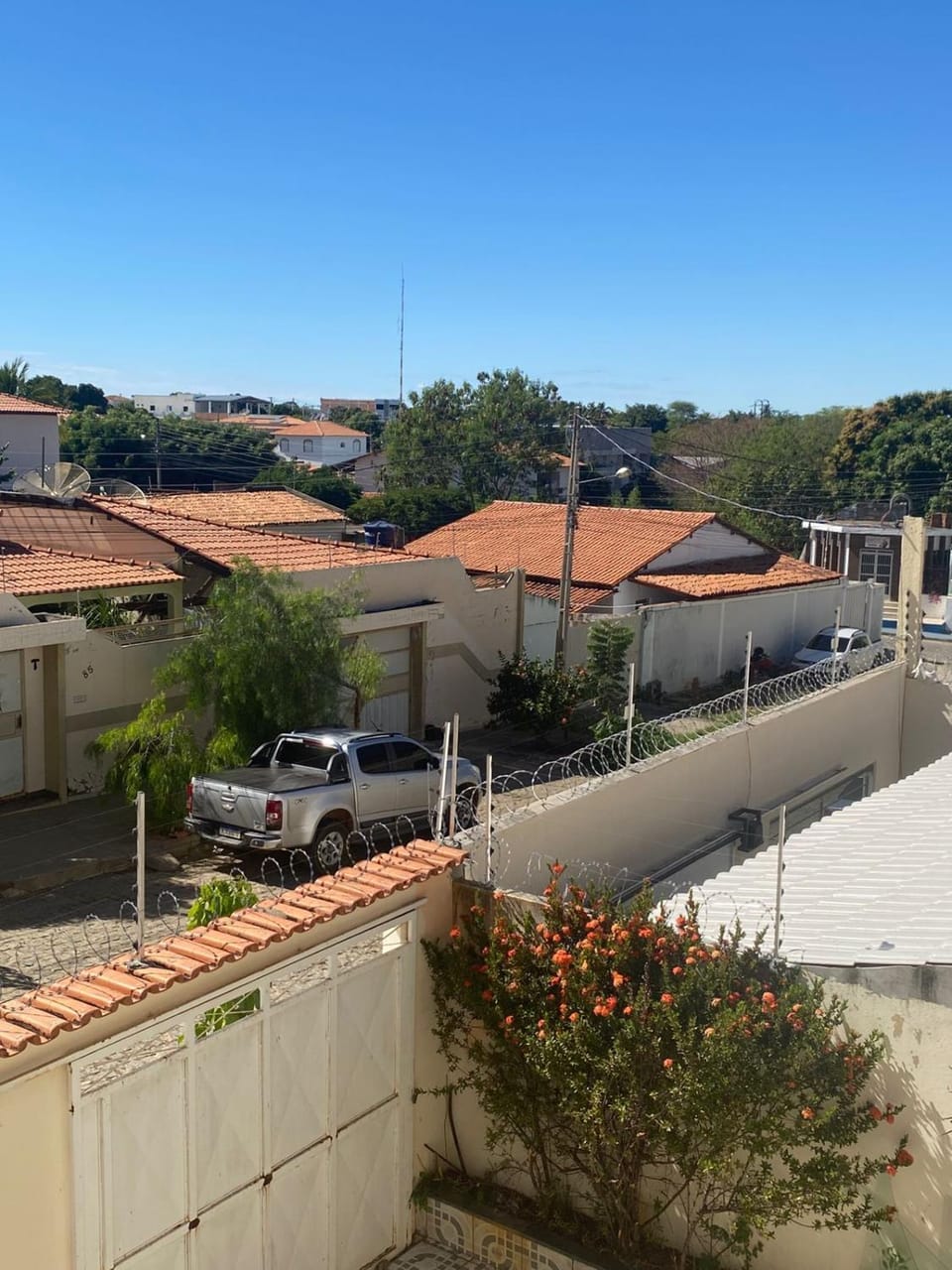 Property building, Neighbourhood, Street view