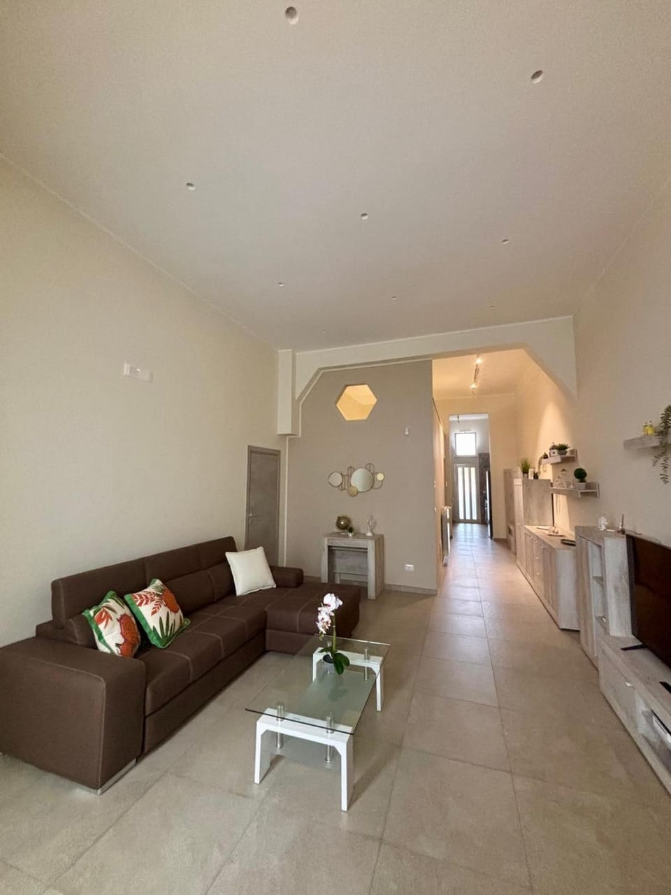 TV and multimedia, Living room