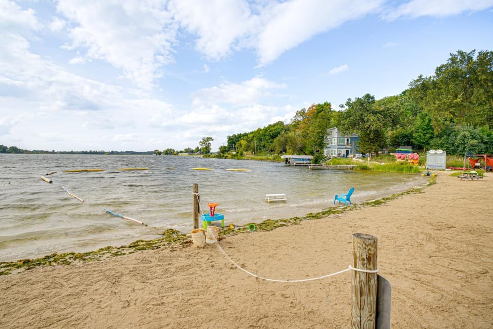 Lakefront Condo w/ Beach Access in Campbellsport! House in Wisconsin