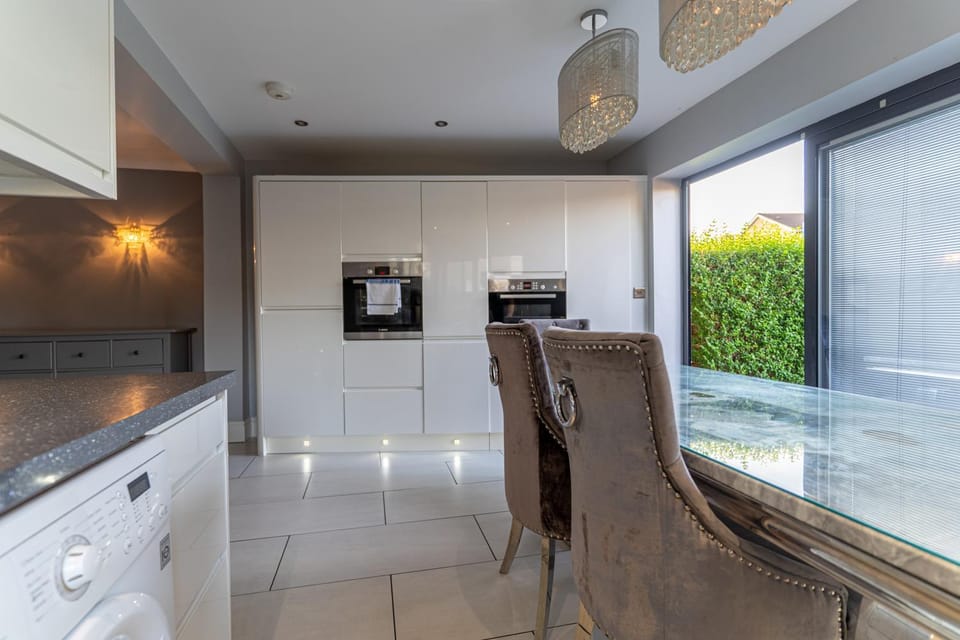 Stunning 4 bed-house in Oxford sleeps 8 House in Oxford