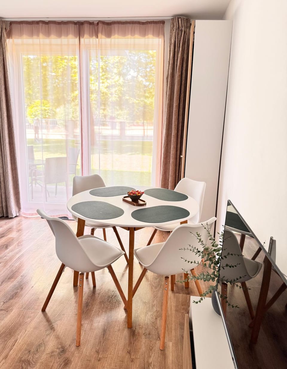 Fresh Garden Blue Apartman Apartment in Siófok