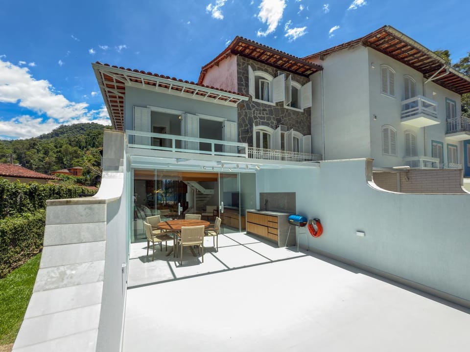 Casa pé na areia, Angra-Portogalo, fino acabamento House in Angra dos Reis
