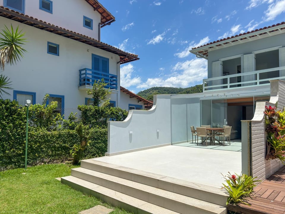 Casa pé na areia, Angra-Portogalo, fino acabamento House in Angra dos Reis