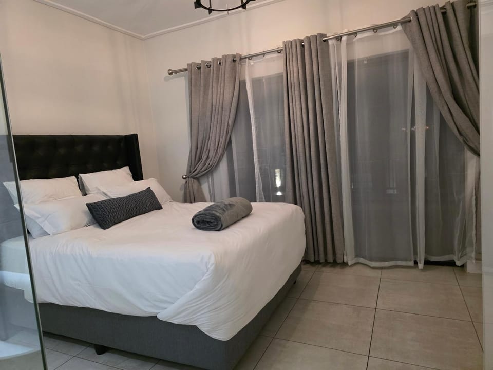 Aurora Executive Stay In Waterfall City Apartment in Sandton