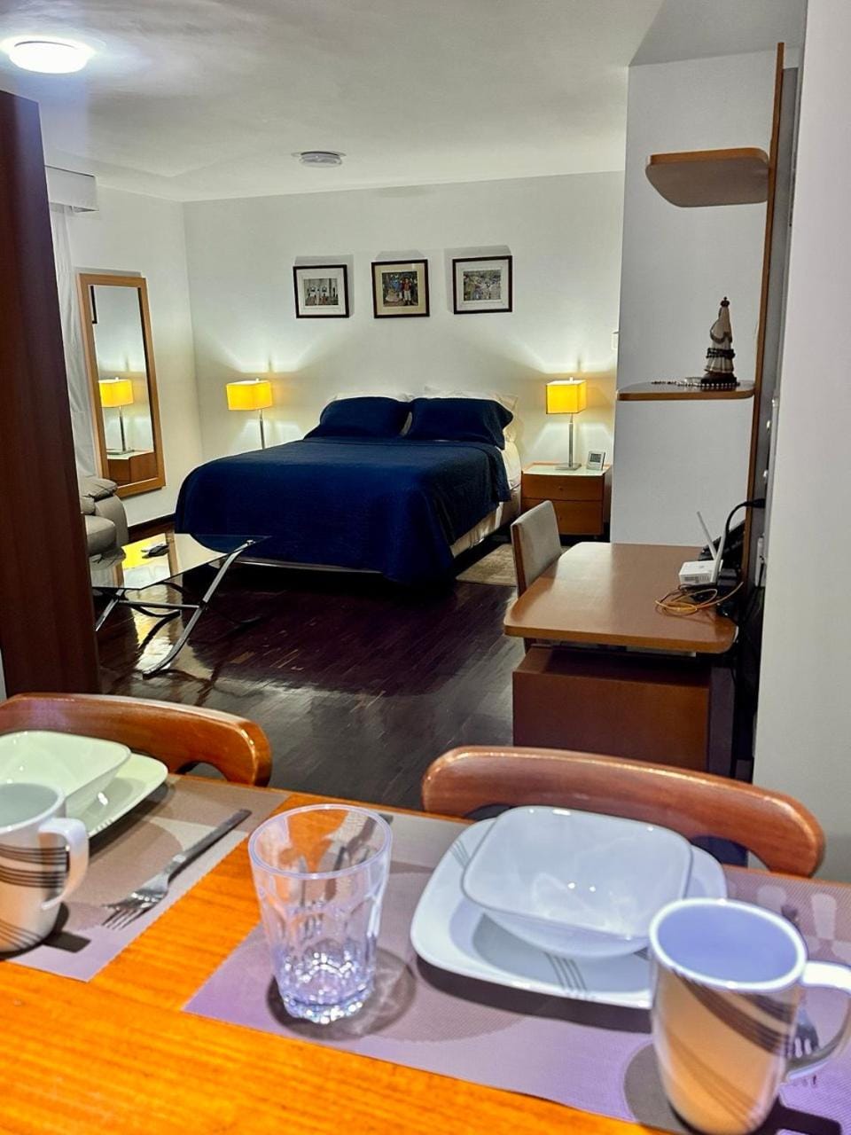 Bed, Photo of the whole room, Seating area, Bedroom