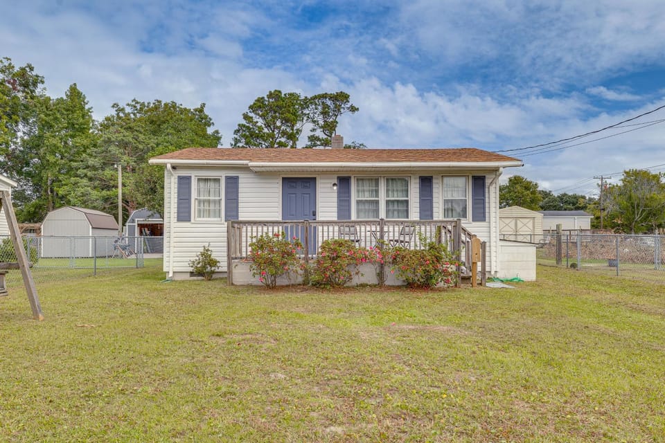 7 Mi to Beach & Ocean! Morehead City Home House in Morehead City
