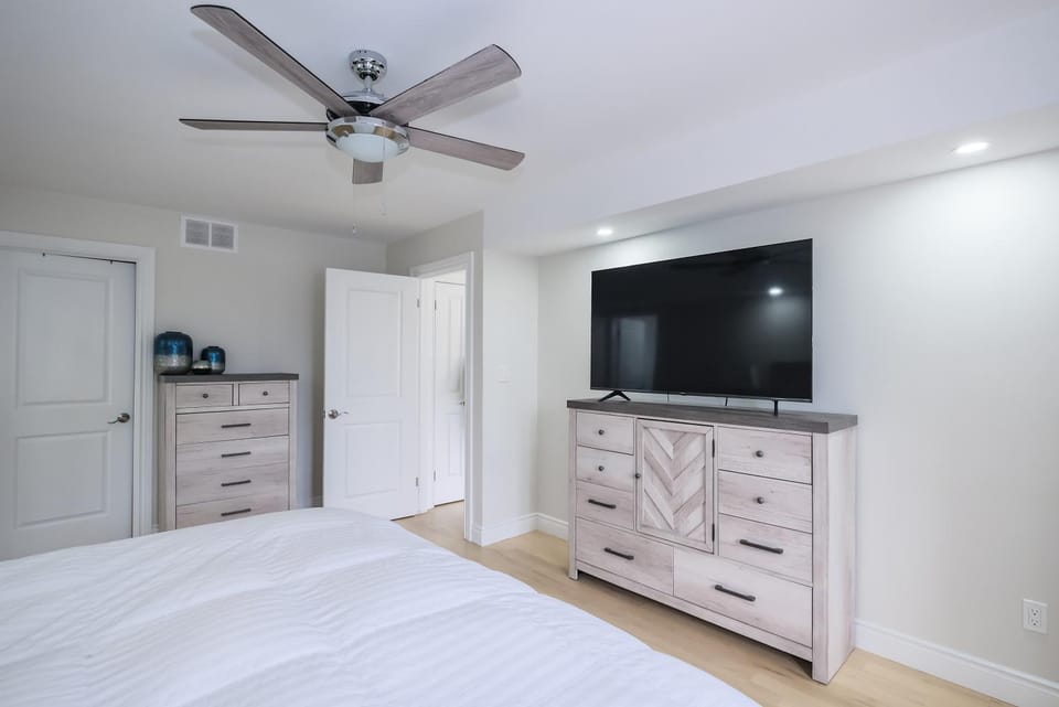 TV and multimedia, Bedroom