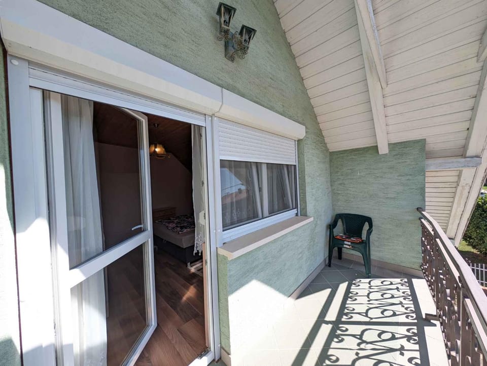 Summer, Balcony/Terrace