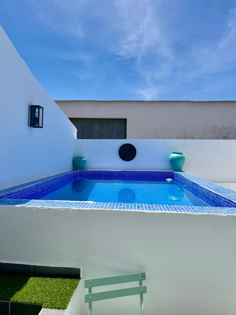 Swimming pool