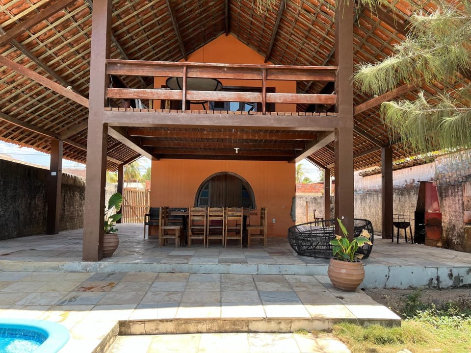 Property building, Day