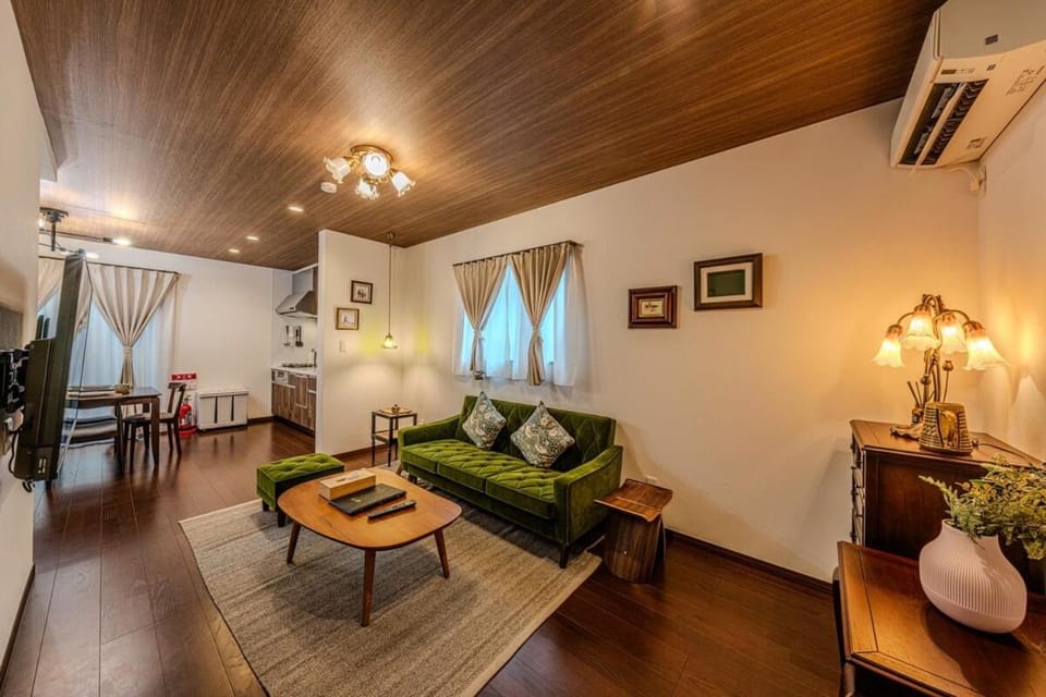 TV and multimedia, Living room, Dining area, air conditioner