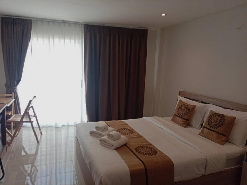 Amai Pancakery and Residence Bed and Breakfast in Pattaya City