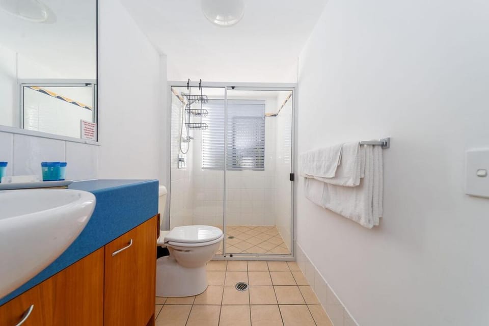 Spacious Mantra Hotel Room Apartment in Hervey Bay