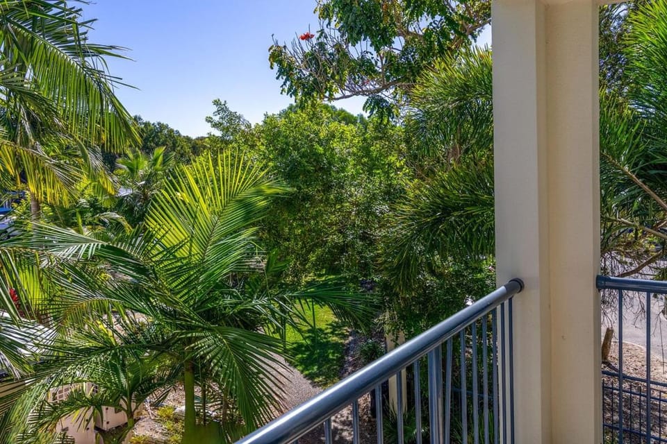 Spacious Mantra Hotel Room Apartment in Hervey Bay