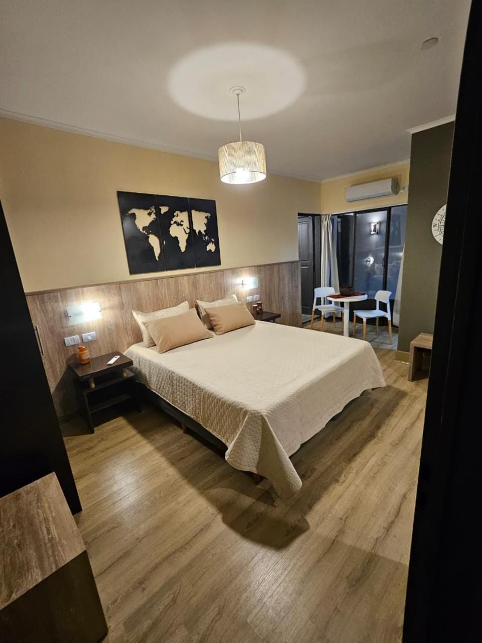 Bed, Living room, Photo of the whole room, Seating area, Bedroom, towels