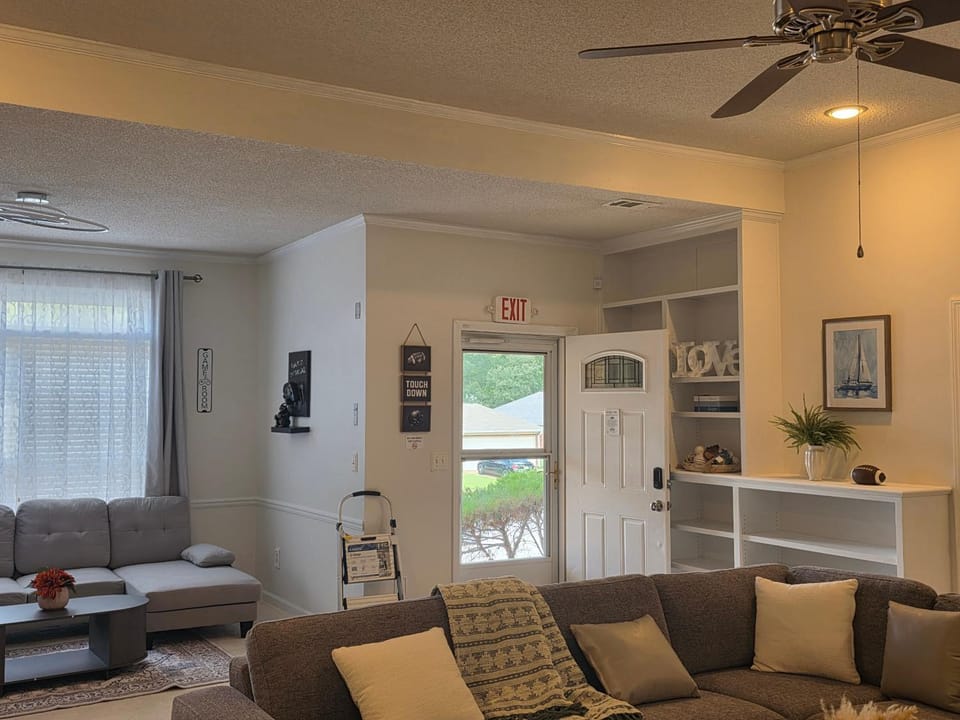 The Bama Bungalow 3BD Walk to the Game, Stay in Style House in Tuscaloosa