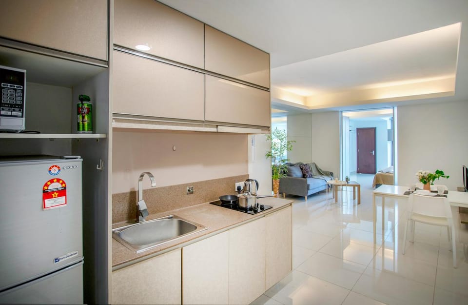 Kitchen or kitchenette, Living room, Dining area, stove