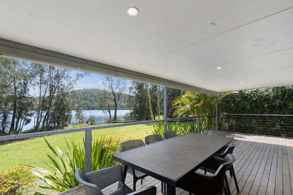 Balcony/Terrace, Lake view