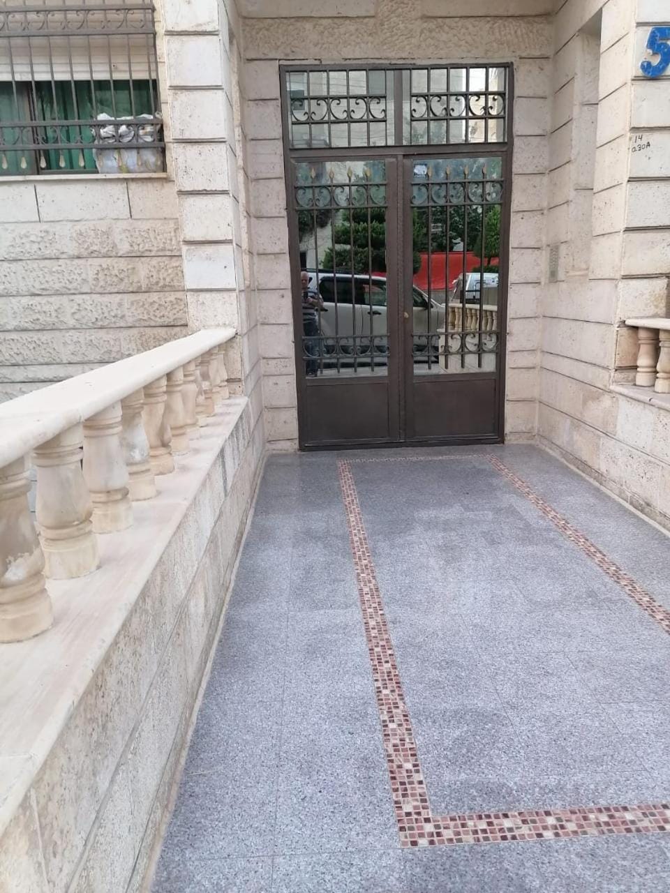 Property building, Facade/entrance