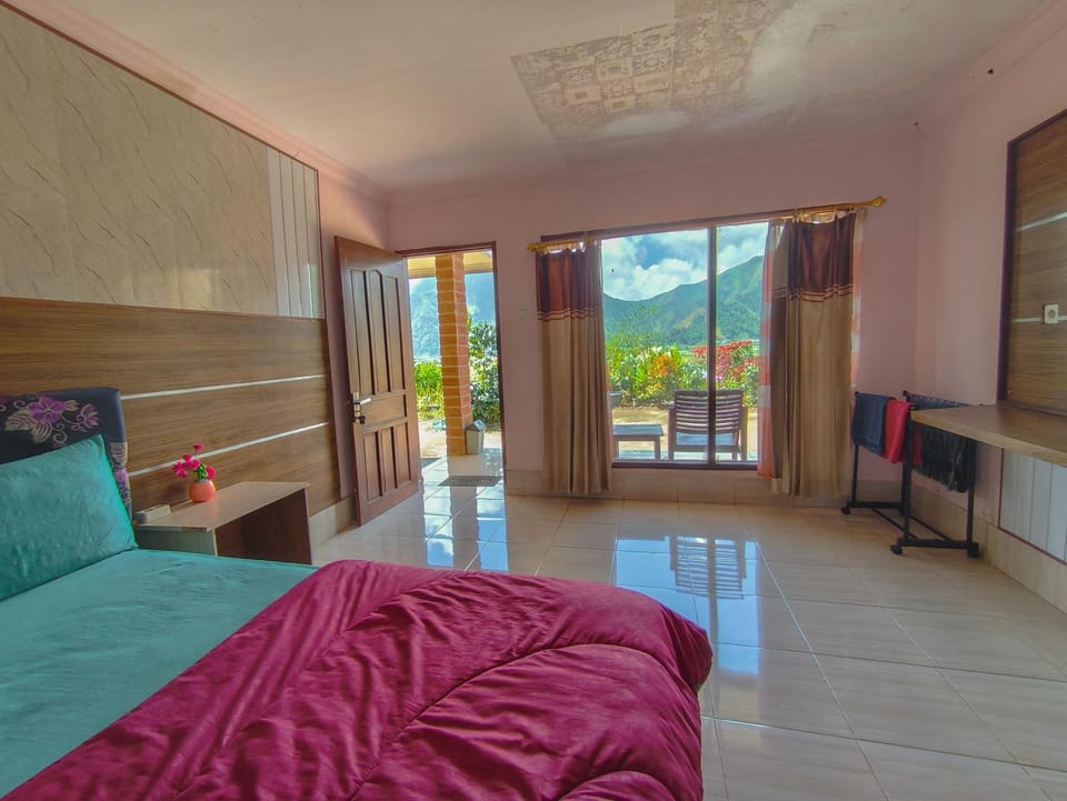 Bed, Photo of the whole room, Bedroom, Mountain view