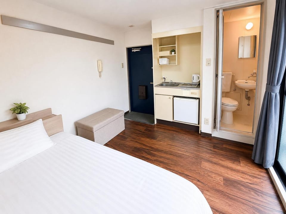 Osaka Umeda West JR Tsukamoto Inn 44 Apartment in Osaka