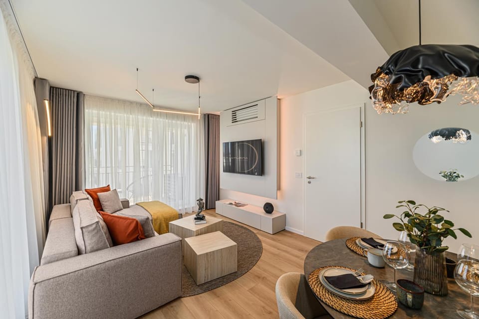 Communal lounge/ TV room, Bed, TV and multimedia, Living room, Dining area, Entertainment