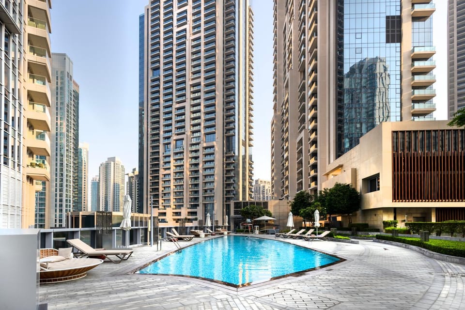 Property building, Swimming pool