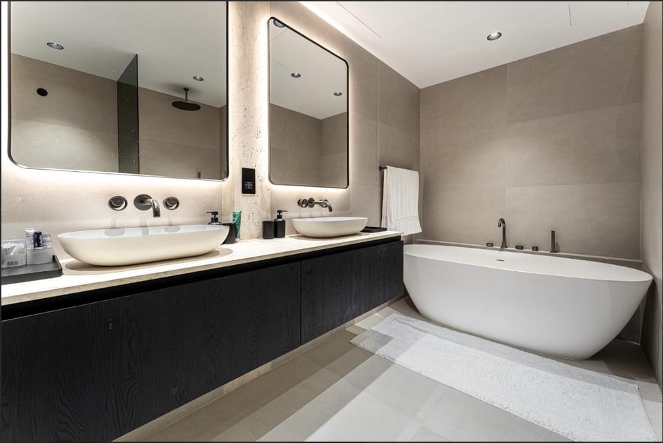 Bathroom, Bath