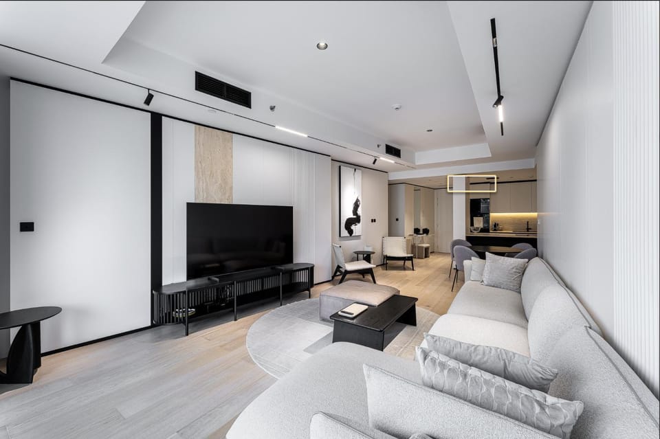 TV and multimedia, Living room, Seating area, Evening entertainment