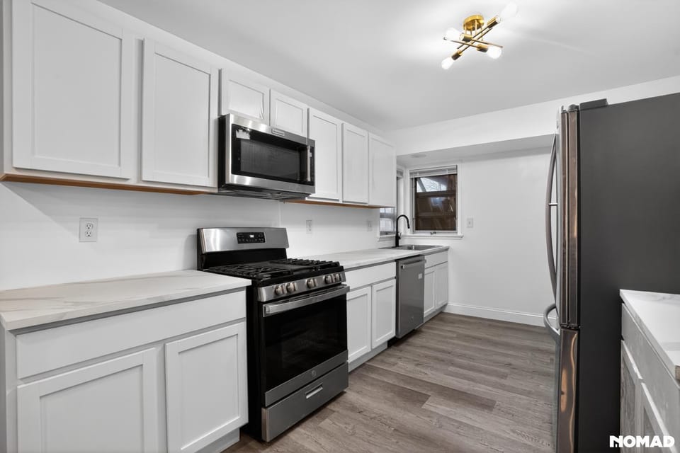 Minimalist Oasis just minutes metro House in District of Columbia