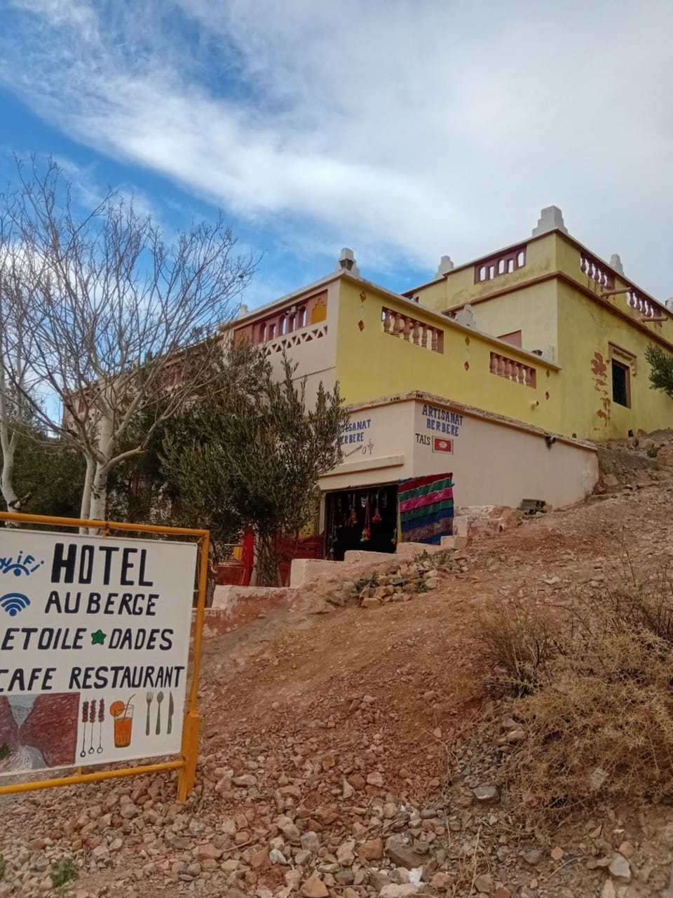 Riad restaurante Étoile dades Camping Apartment in Morocco