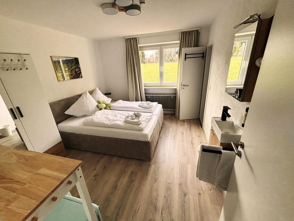 Bed, Photo of the whole room, Seating area, Dining area, Bedroom, wardrobe