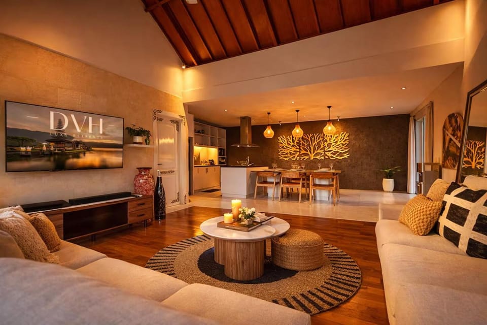 Kitchen or kitchenette, Living room, Seating area, Dining area
