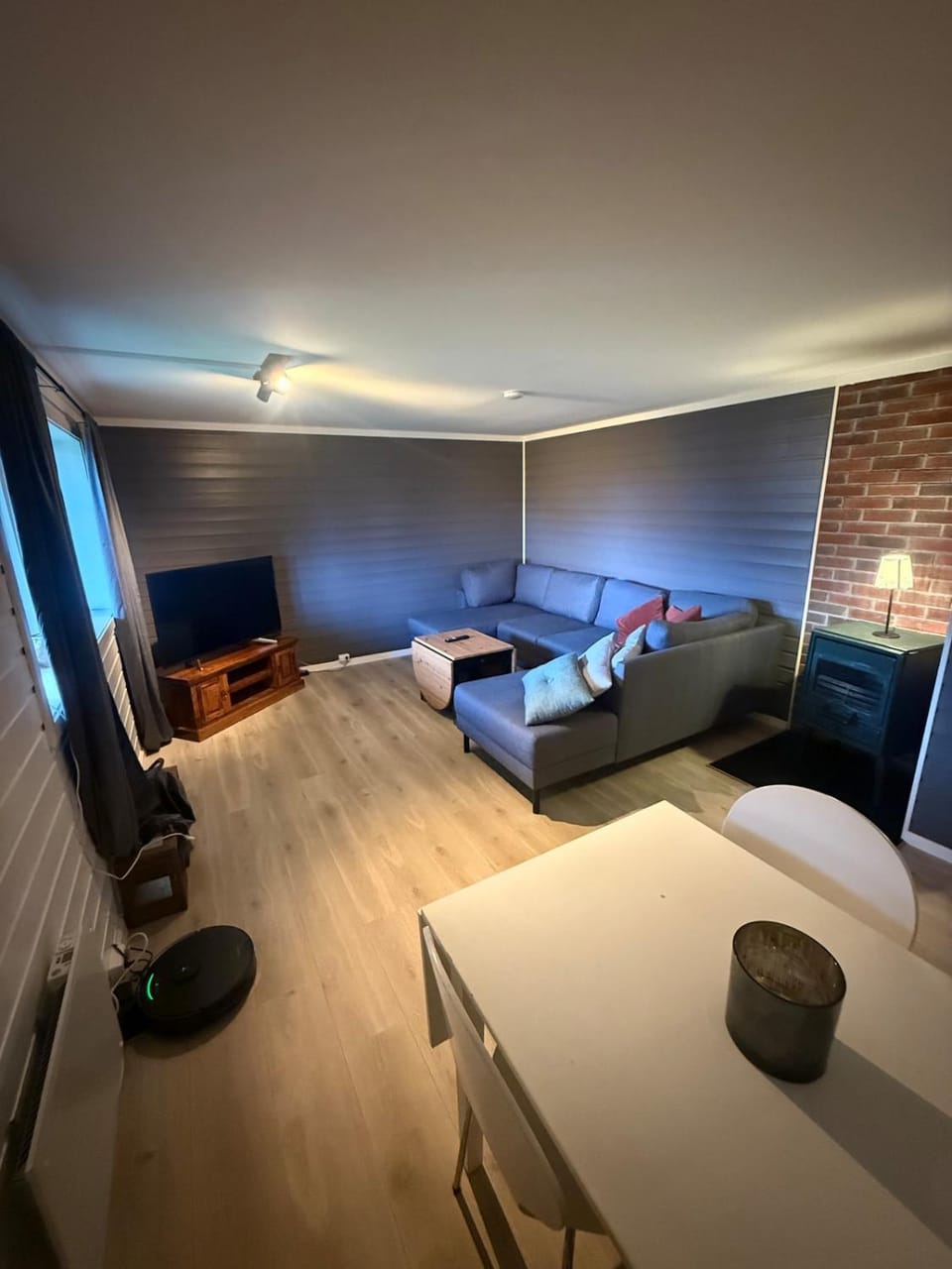 TV and multimedia, Living room, Photo of the whole room, Seating area
