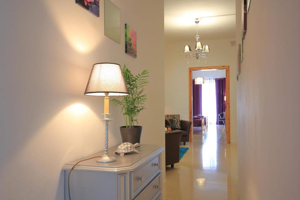Big Modern apartment in Central St Julians for 5 persons Apartment in Saint Julians