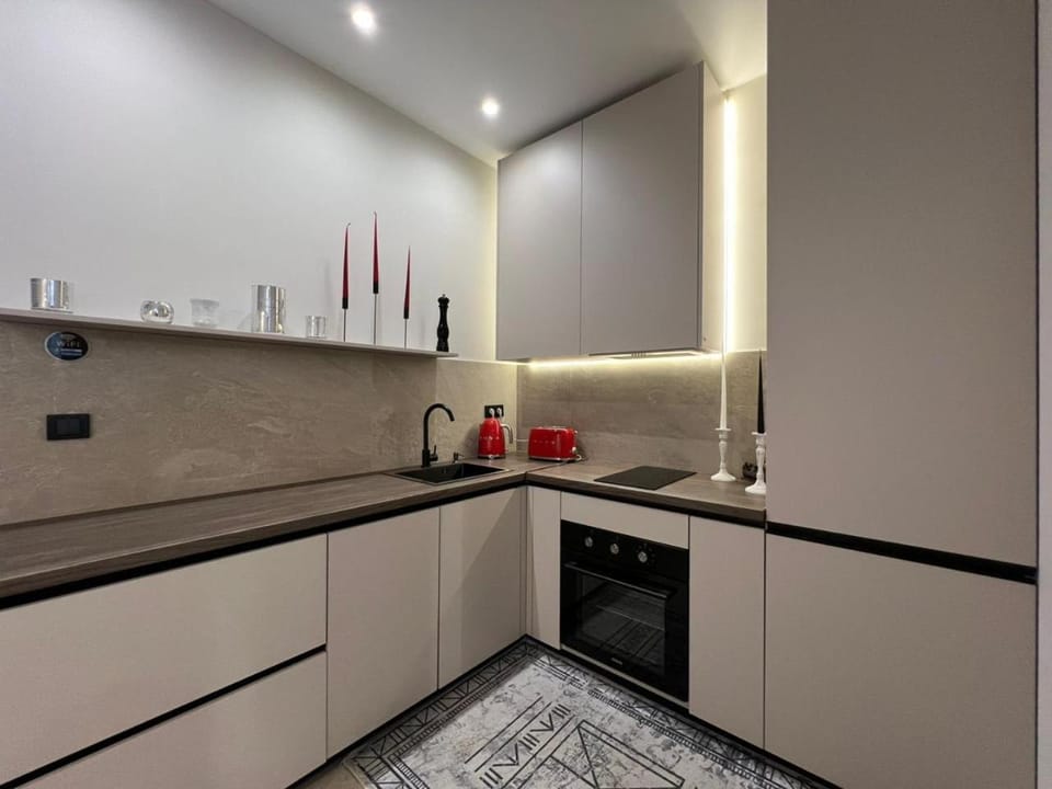 Kitchen or kitchenette, dishwasher, pet friendly, stove
